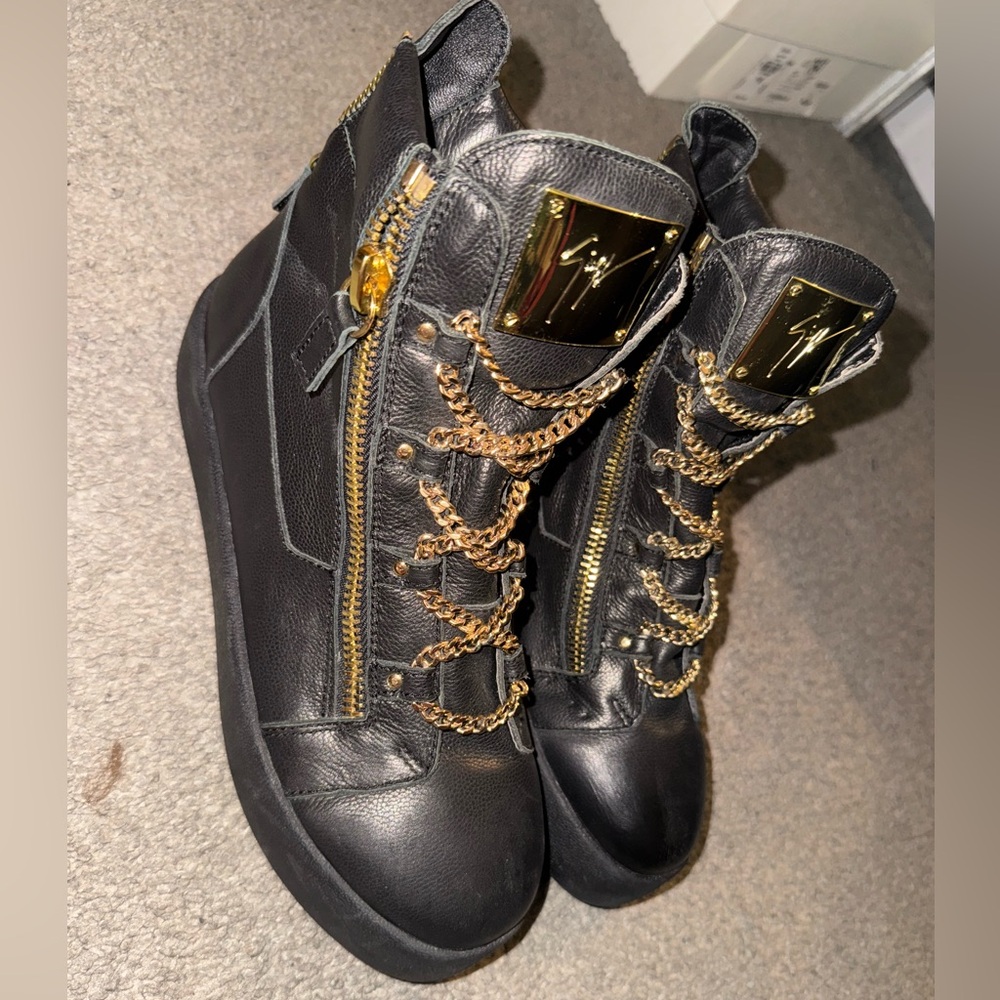 Authentic Giuseppe Zanotti Chain High Top Sneaker